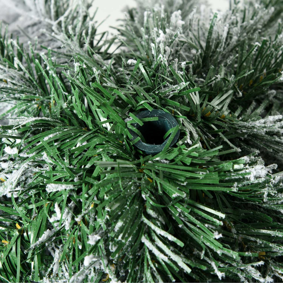 Kunstkerstboom van 180 cm met sneeuw en standaard