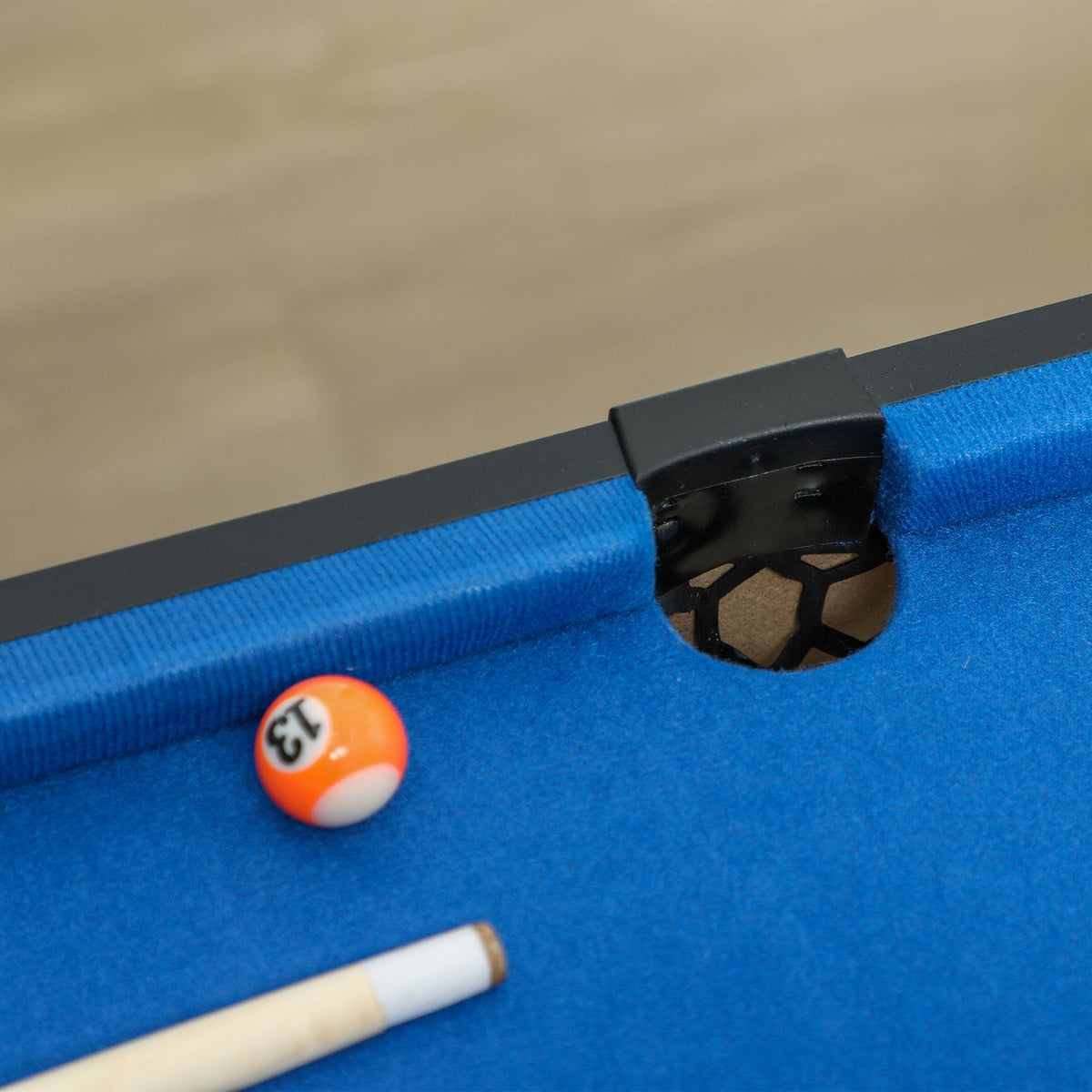 5-in-1 speeltafel: biljart, tafeltennis, hockey, basketbal, boogschieten