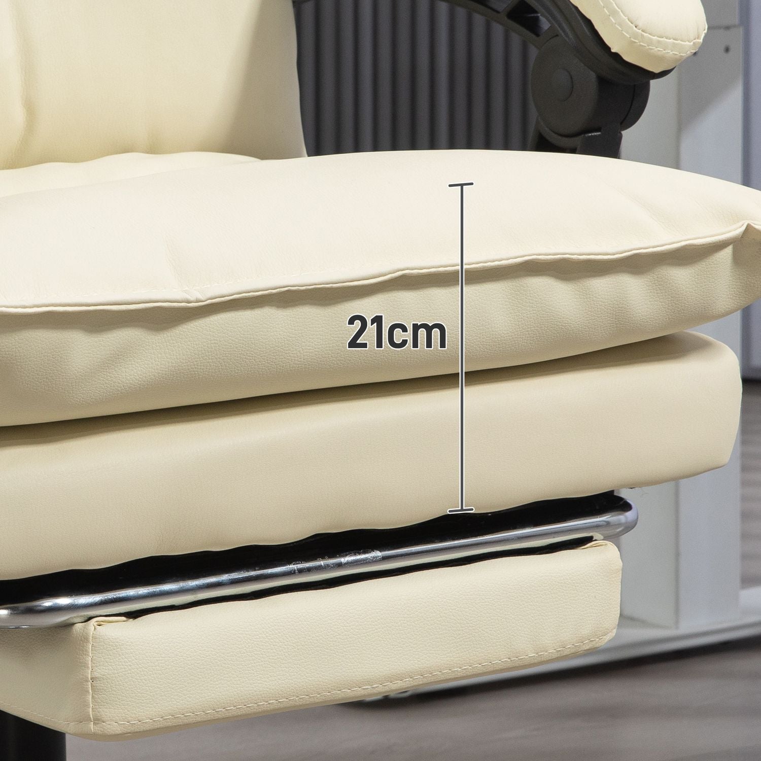 Ergonomische bureaustoel, in hoogte verstelbaar, 155° kantelbaar, beige