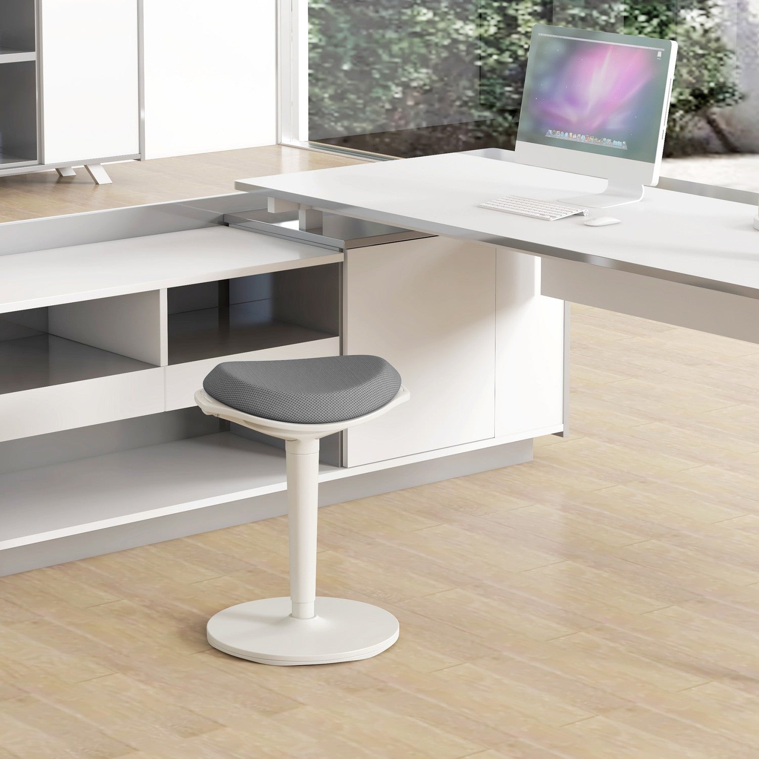 Ergonomischer Drehhocker – höhenverstellbar, graues Mesh
