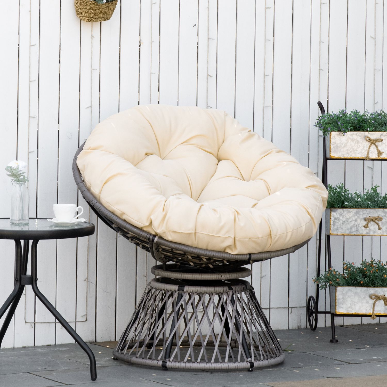 Gevlochten Papasan-stoel met kussen, 360° metalen frame, crème