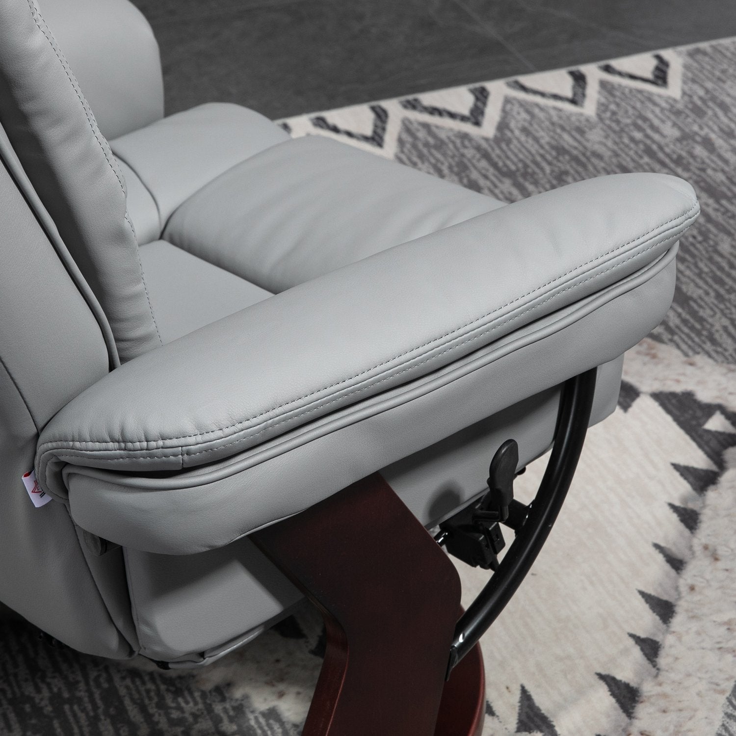 Grauer Relaxsessel mit Hocker, 360° drehbar, Kunstleder