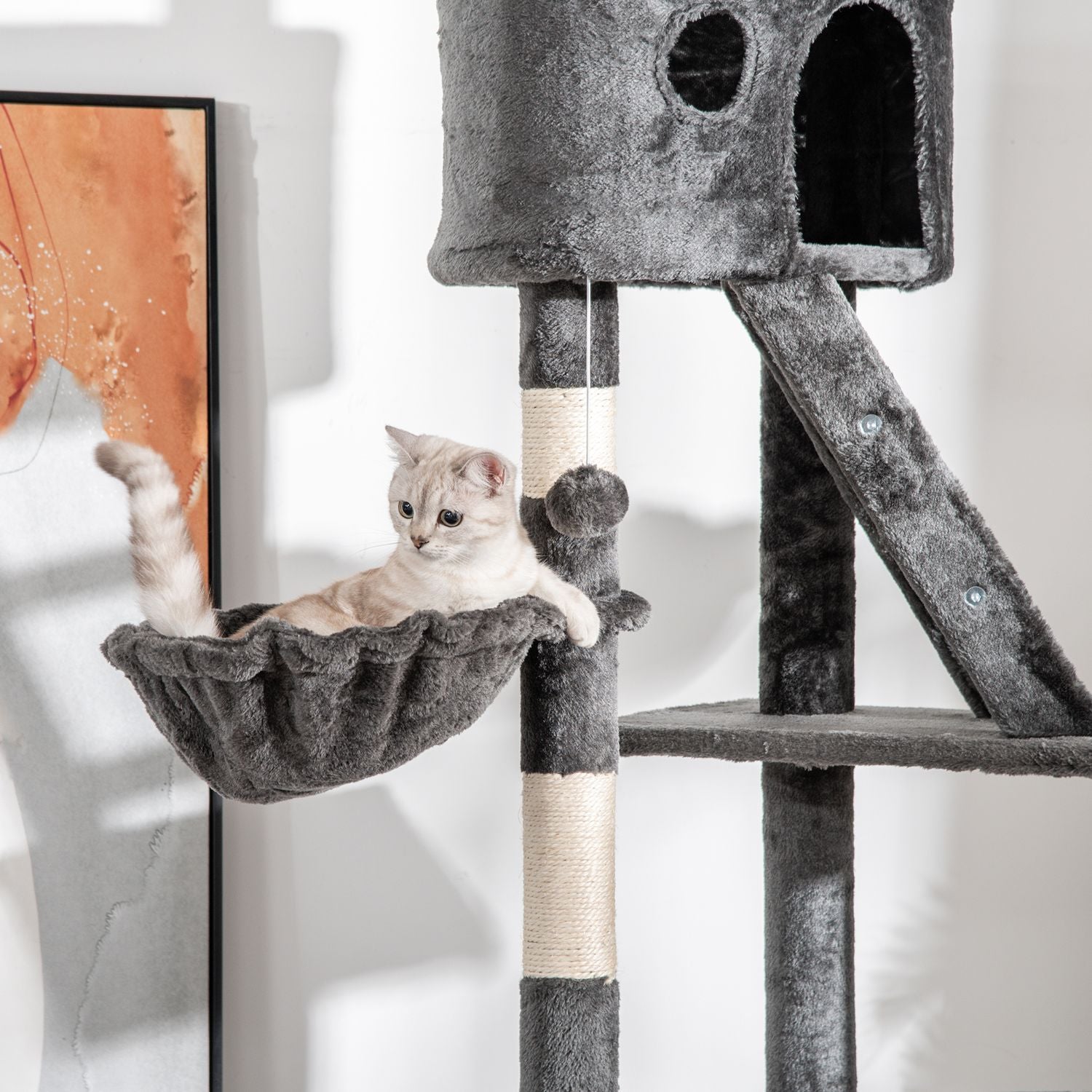 Albero per gatti regolabile a soffitto con tiragraffi