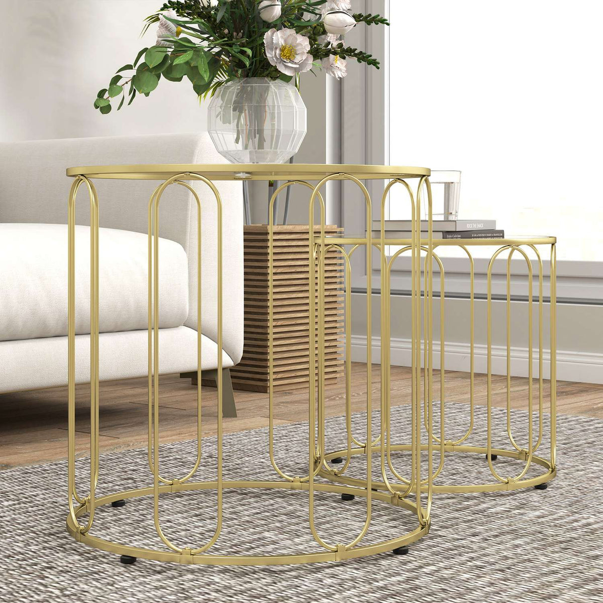 Ronde bijzettafels in elkaar passend, metalen frame, glazen blad