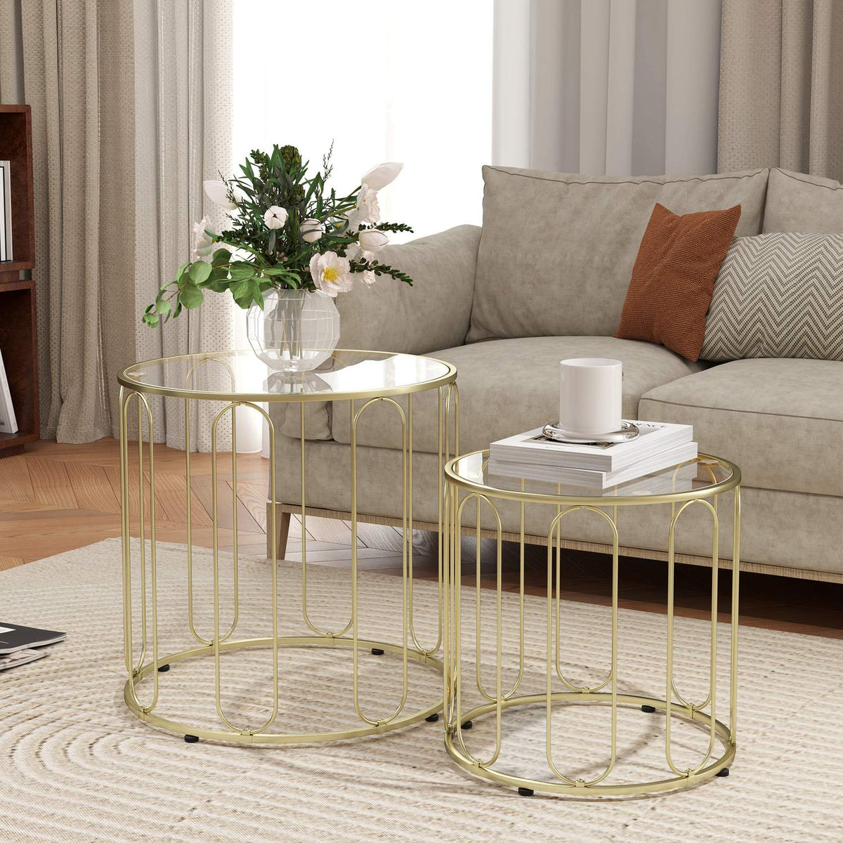 Ronde bijzettafels in elkaar passend, metalen frame, glazen blad