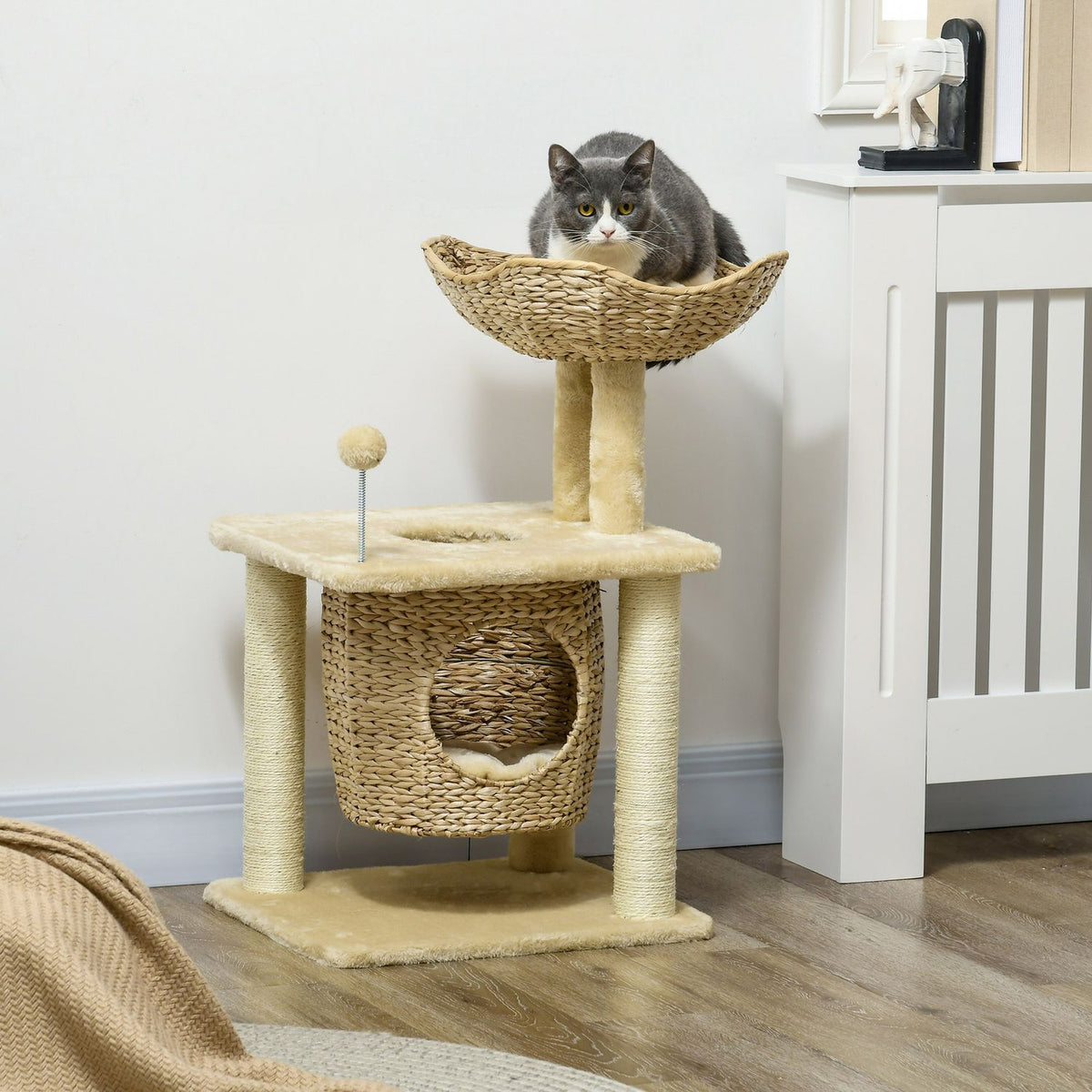 Krabpaal met grot en mand, 74 cm, Beige