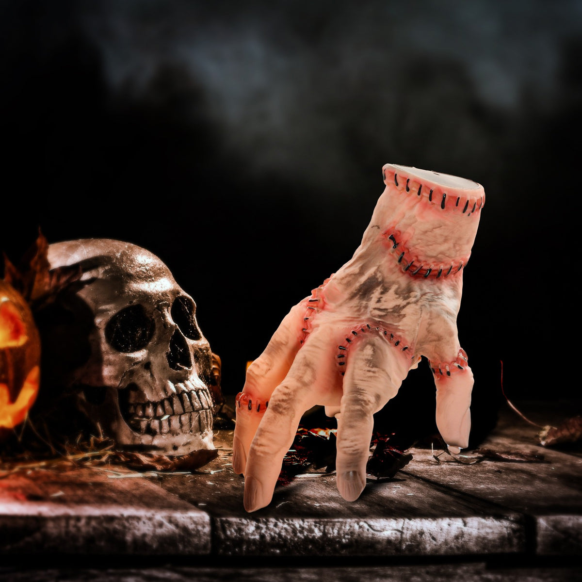 Realistische 21 cm Halloween littekenhand prop met actie en geluid