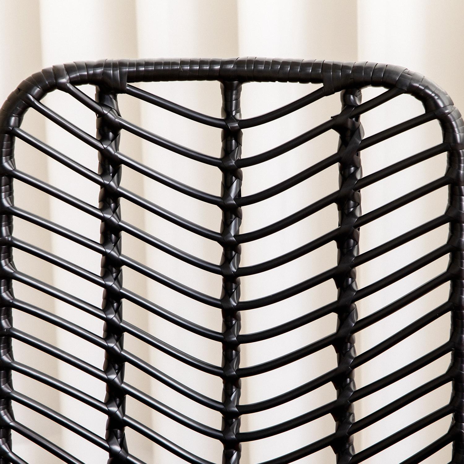 Set van 2 eetkamerstoelen van zwart rotan met rugleuning