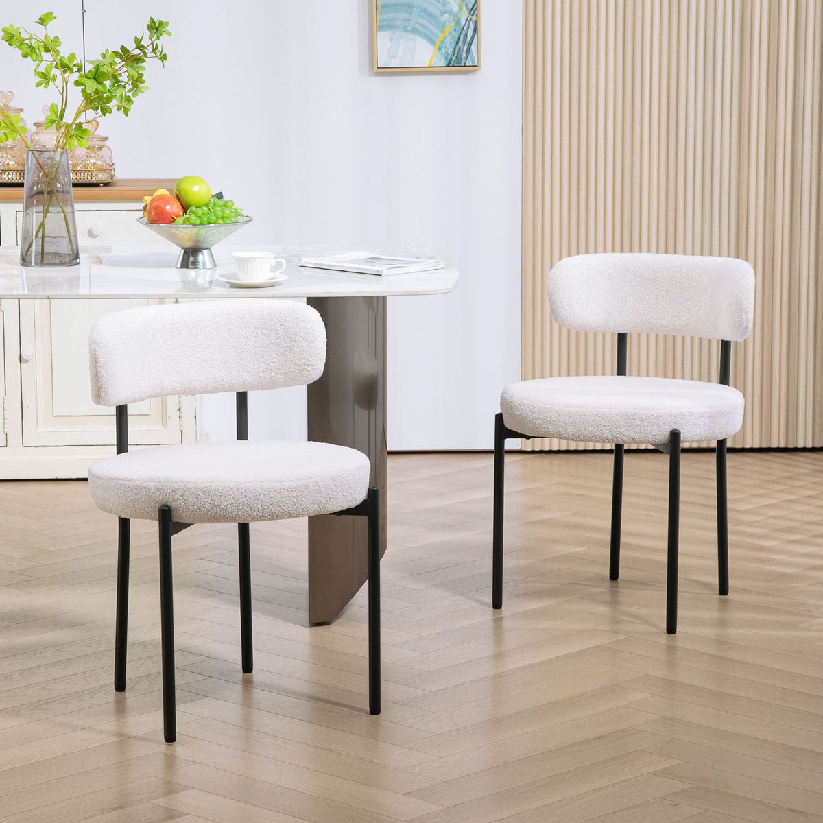 Set van 2 eetkamerstoelen, bekleed met fleece, stoelen met gestoffeerde zittingen, metalen poten, crème wit