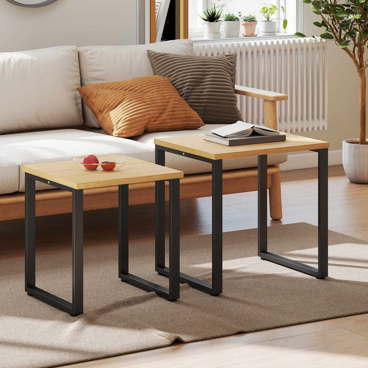 Set van 2 salontafels, houtlook, metalen frame, stapelbaar ontwerp