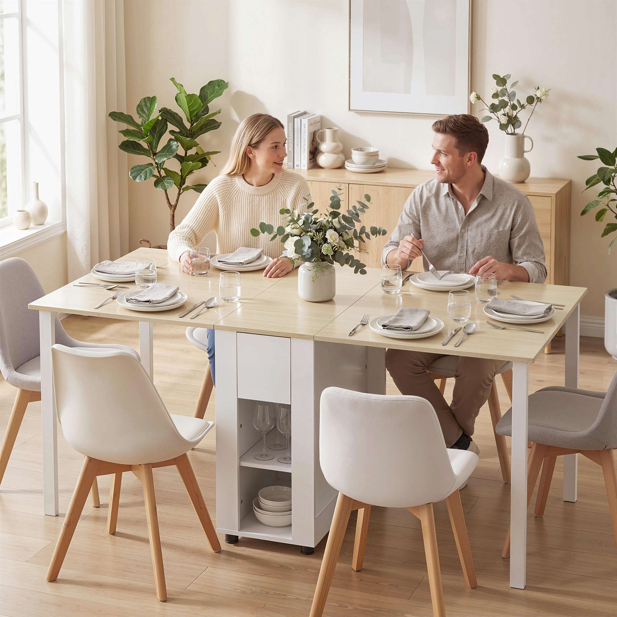 Utdragbart matbord för 6 personer, 168 cm med lådor och hyllor