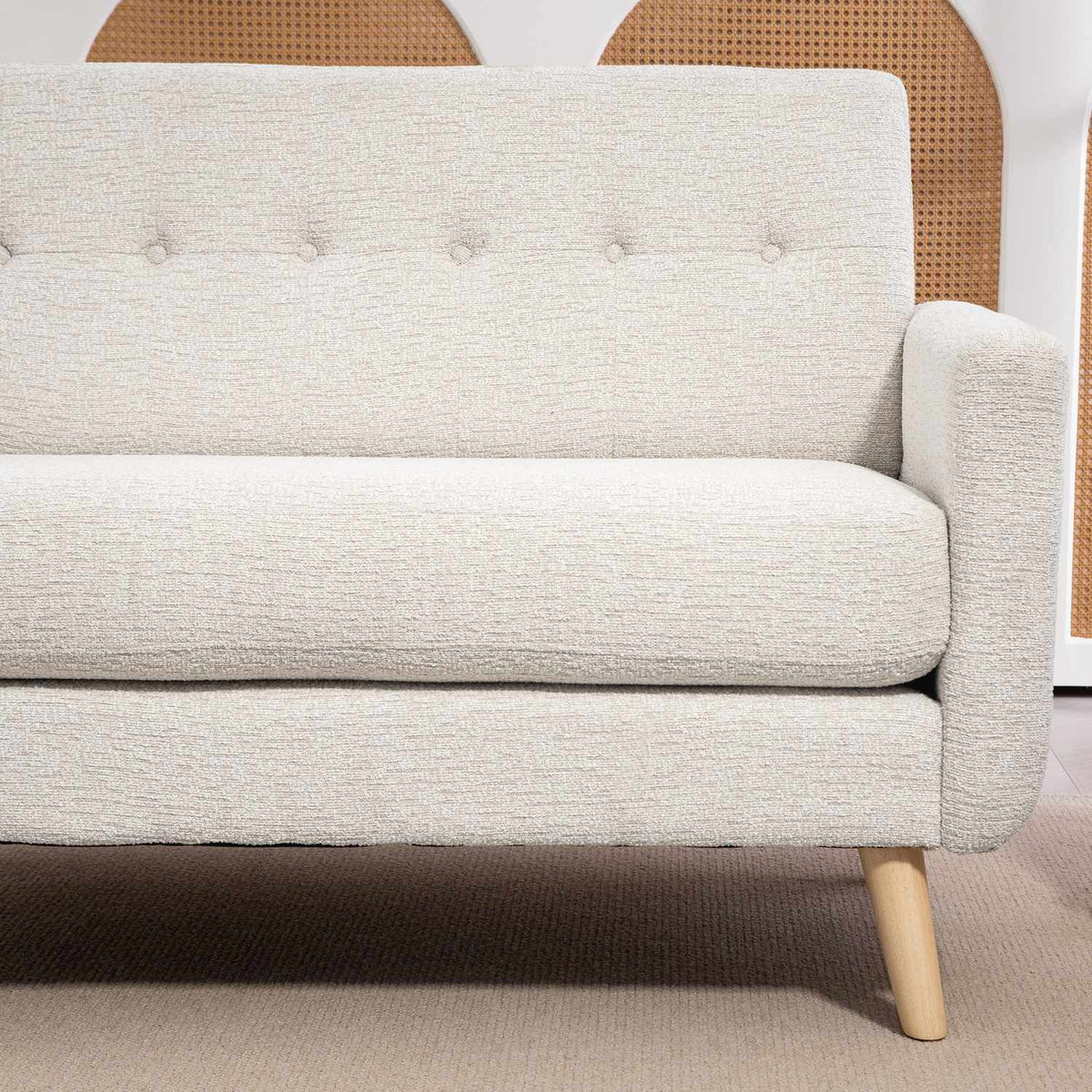 2-zits fluwelen bank, beige – comfortabele kussens en houten poten