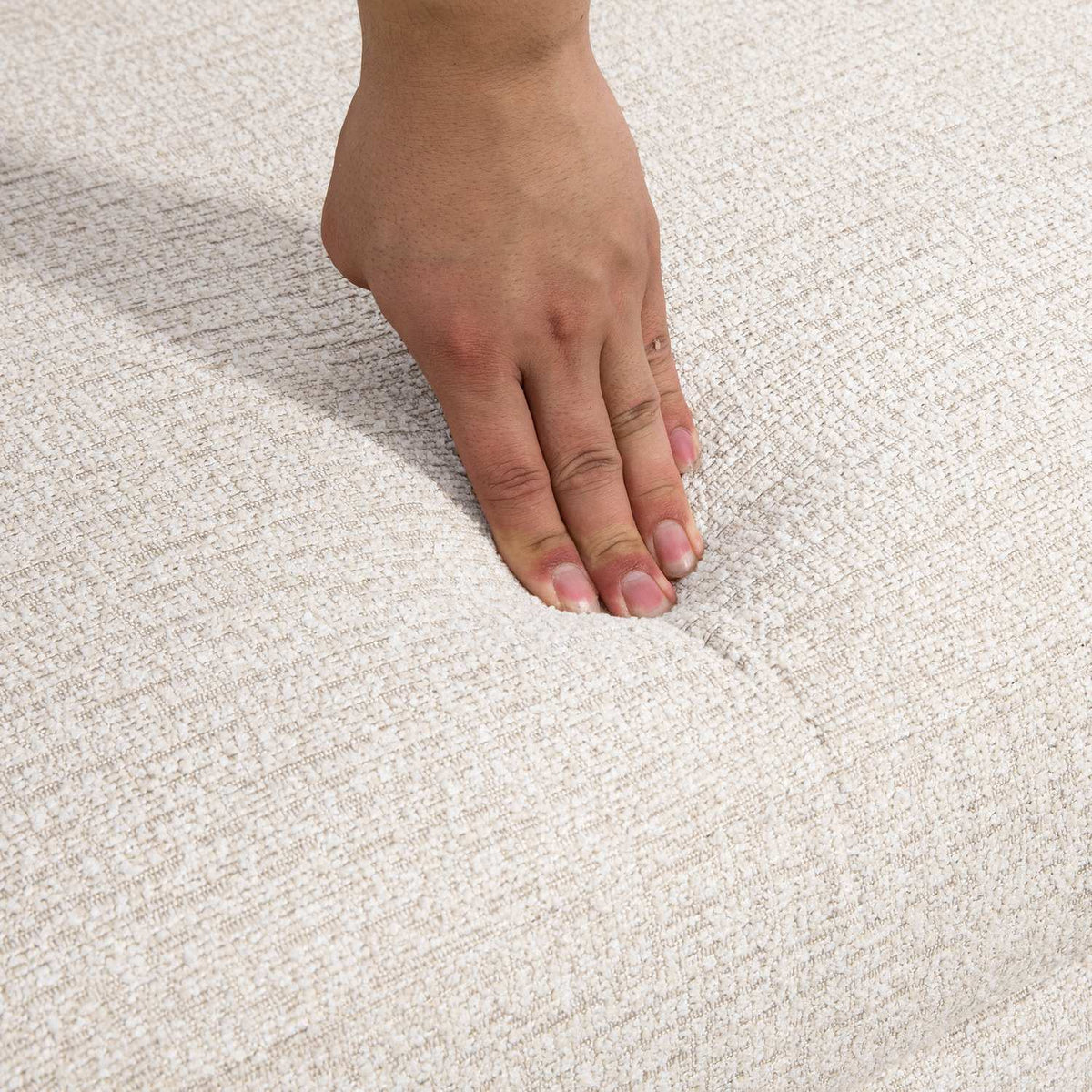 2-zits fluwelen bank, beige – comfortabele kussens en houten poten