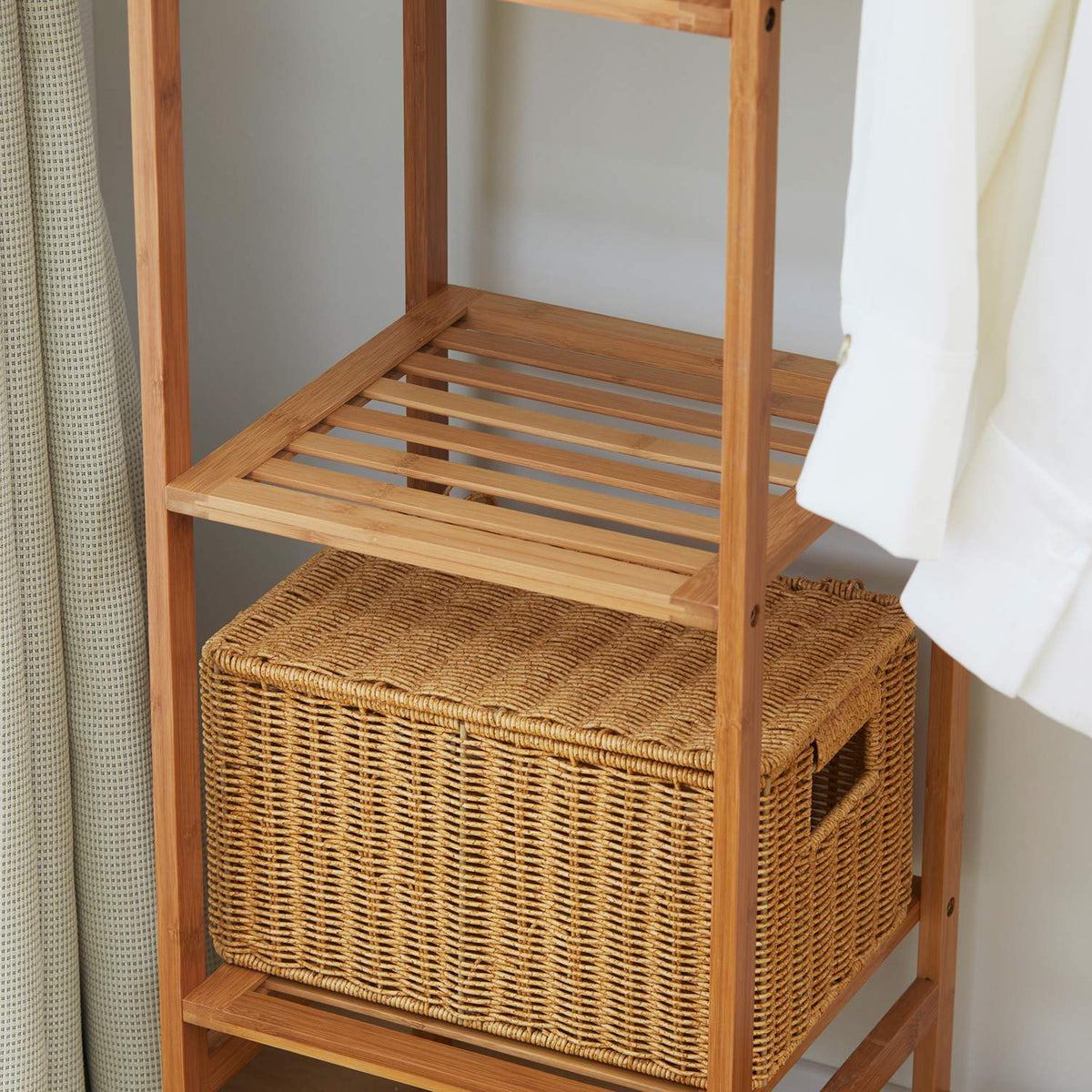 Bamboe kledingrek met stang en plank, natuurlijk hout