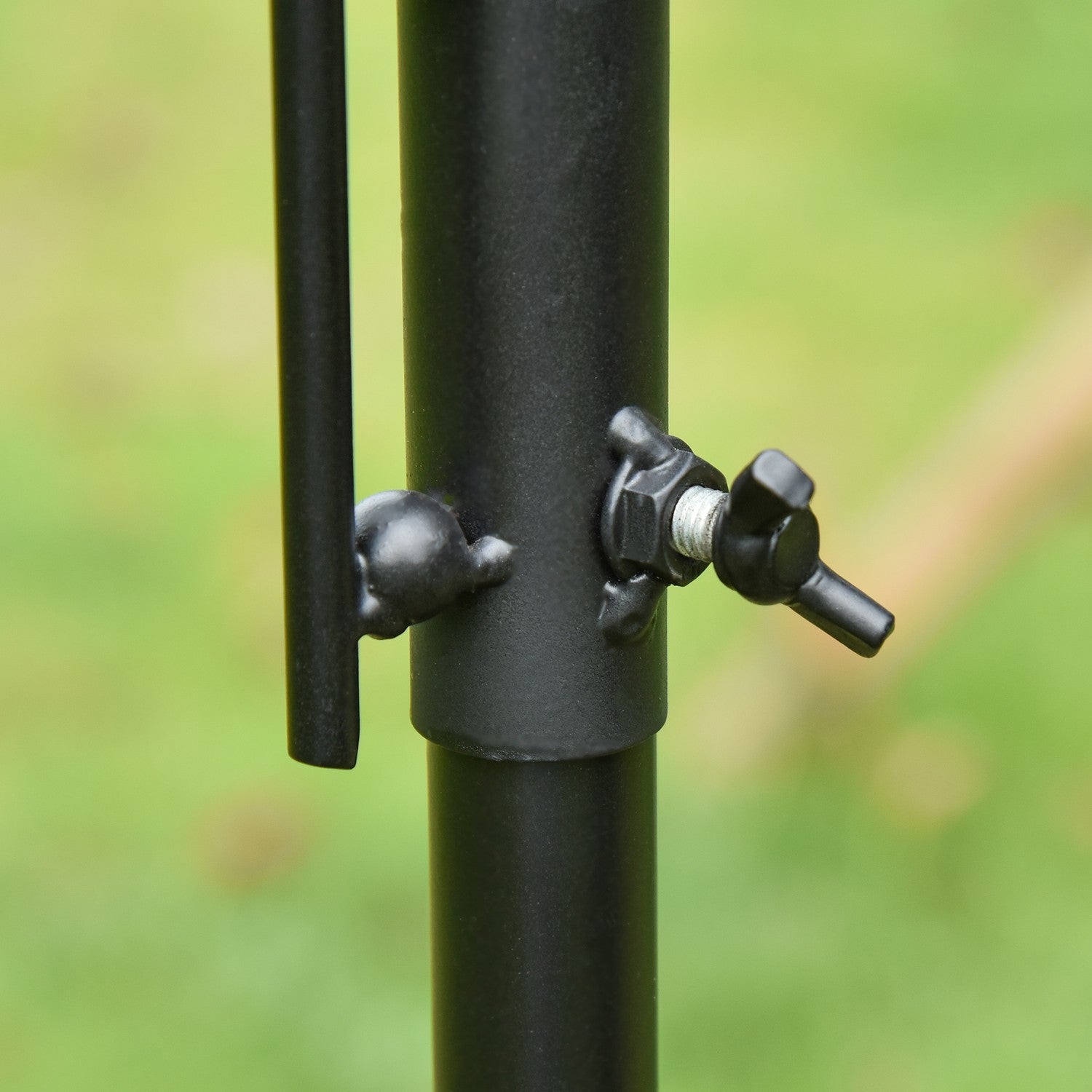 Black Steel Bird Feeding Station Set med badkar & 4 krokar