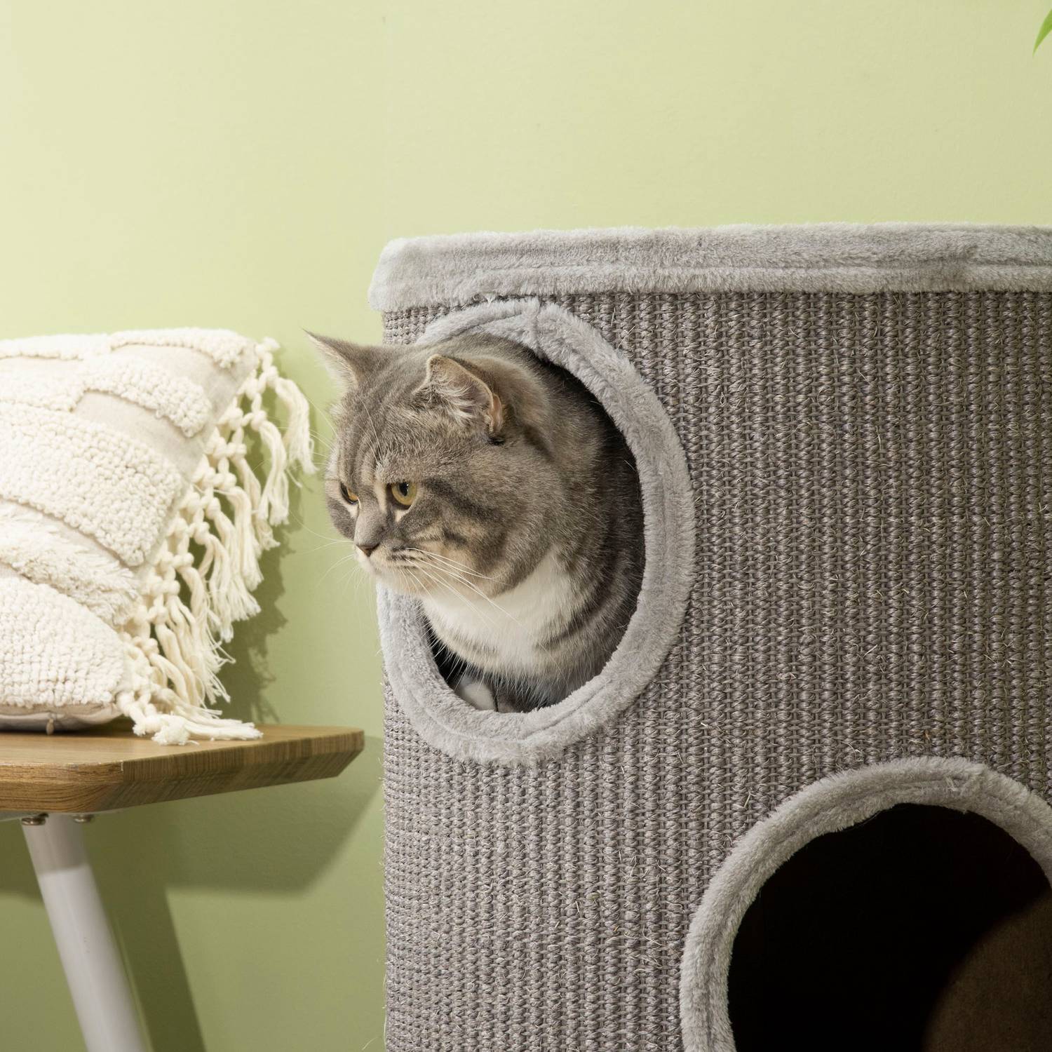 Griffoir tonneau pour chat en sisal & peluche, 3 grottes, gris clair