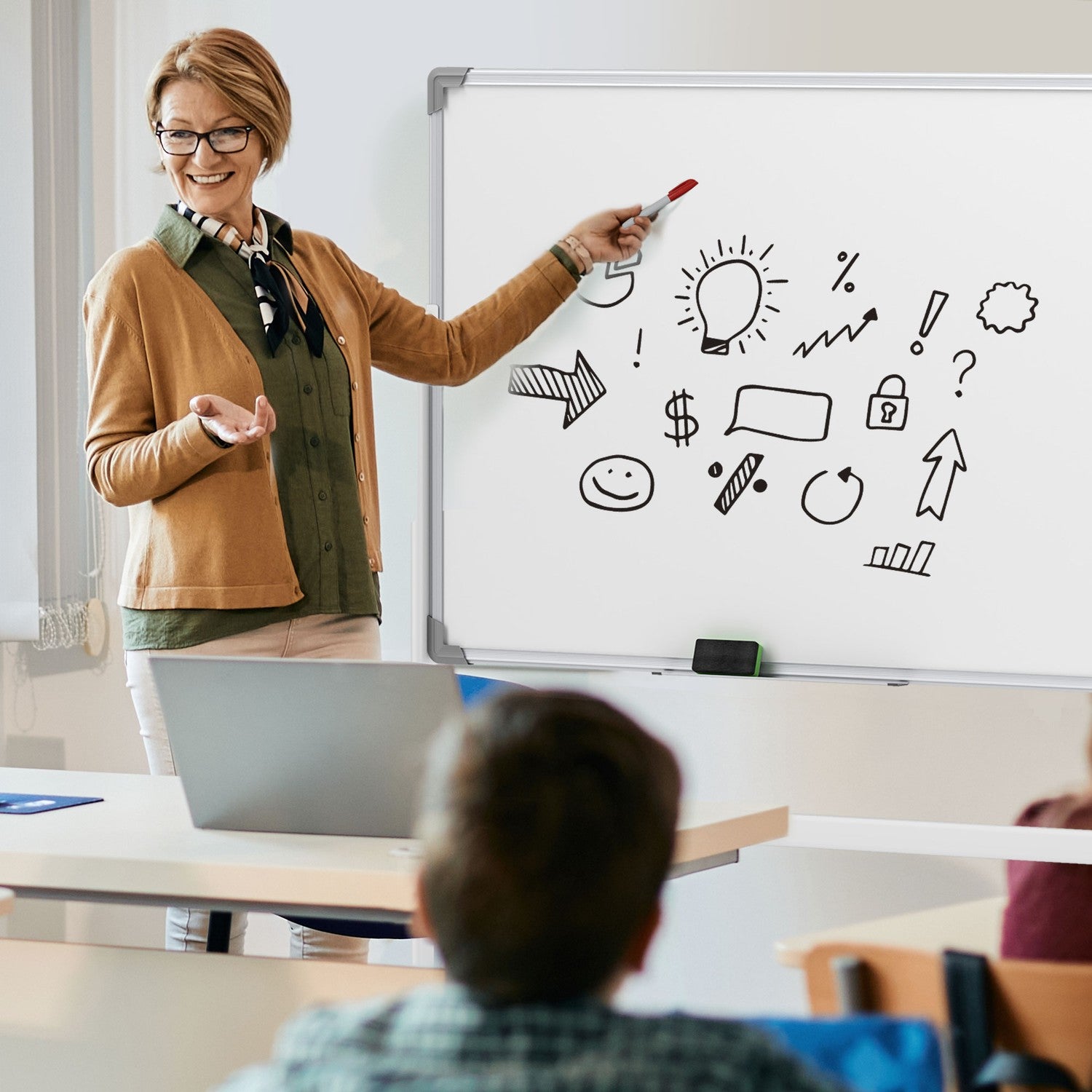 Dubbelzijdig Whiteboard 120x90 cm met standaard en wielen