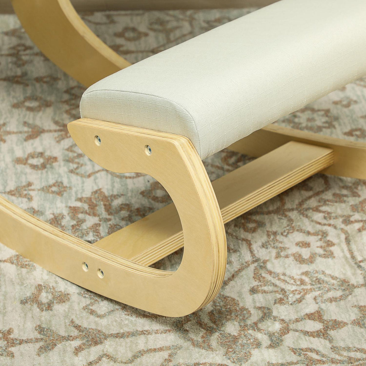 Ergonomische kniestoel voor houding, schommelontwerp, crème