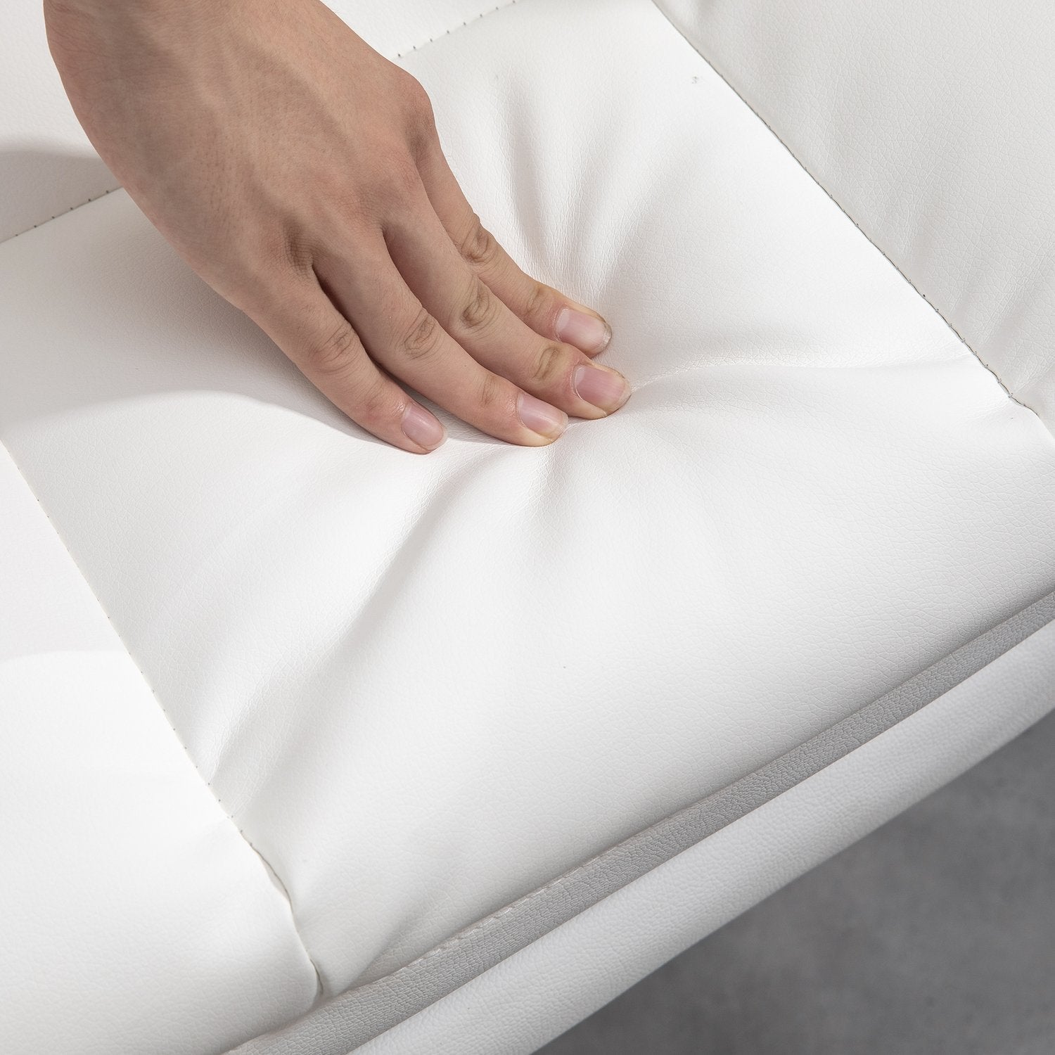 Sedia da ufficio ergonomica bianca, reclinabile e girevole, supporto lombare