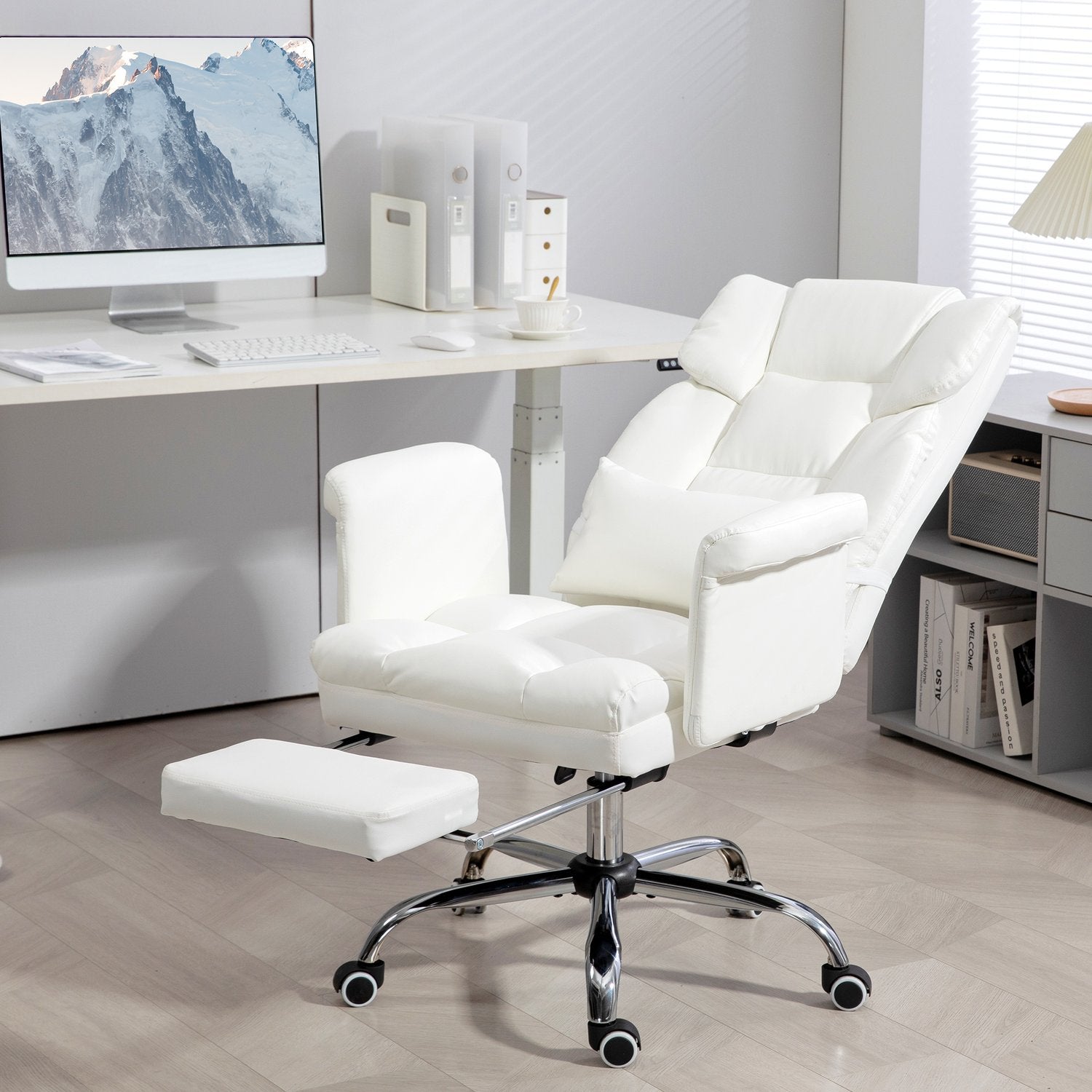 Sedia da ufficio ergonomica bianca, reclinabile e girevole, supporto lombare