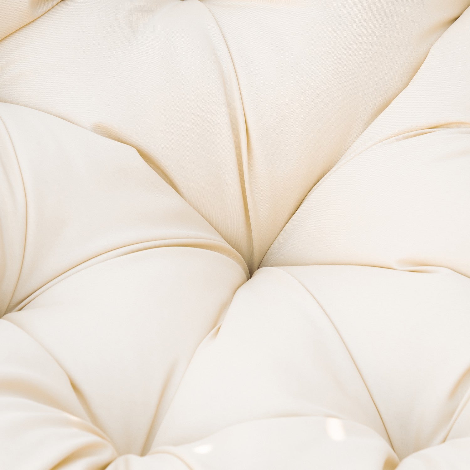 Gevlochten Papasan-stoel met kussen, 360° metalen frame, crème