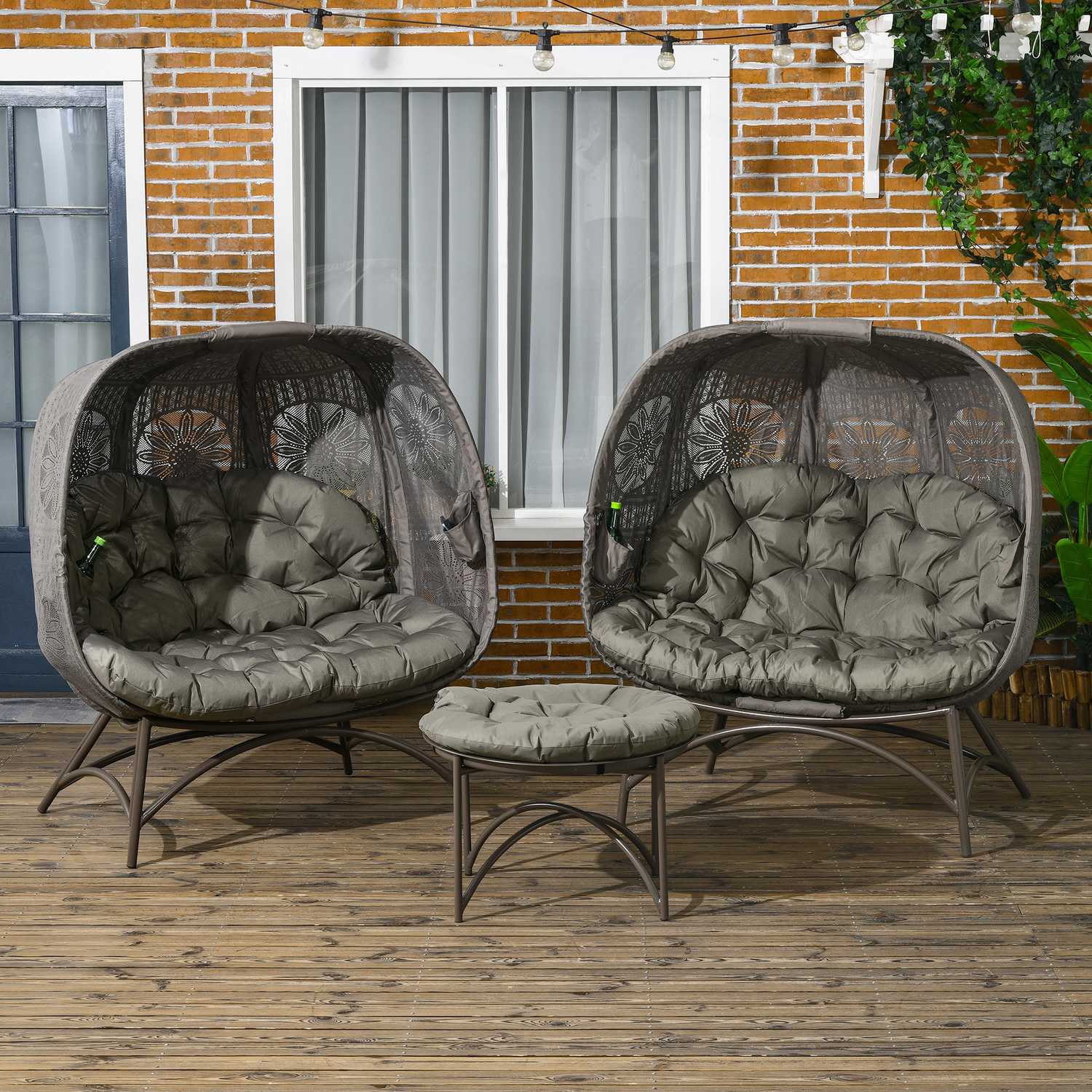 Gevlochten tuinset – 3 stuks met tafel en kussens