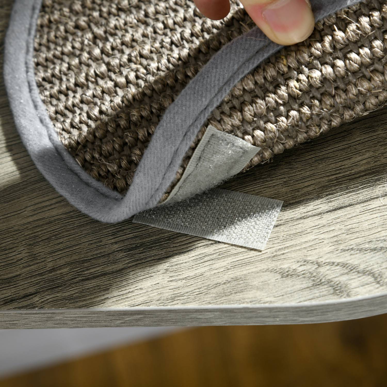 Krabpaal, 4 verdiepingen, sisal, met speelgoed en ligbed
