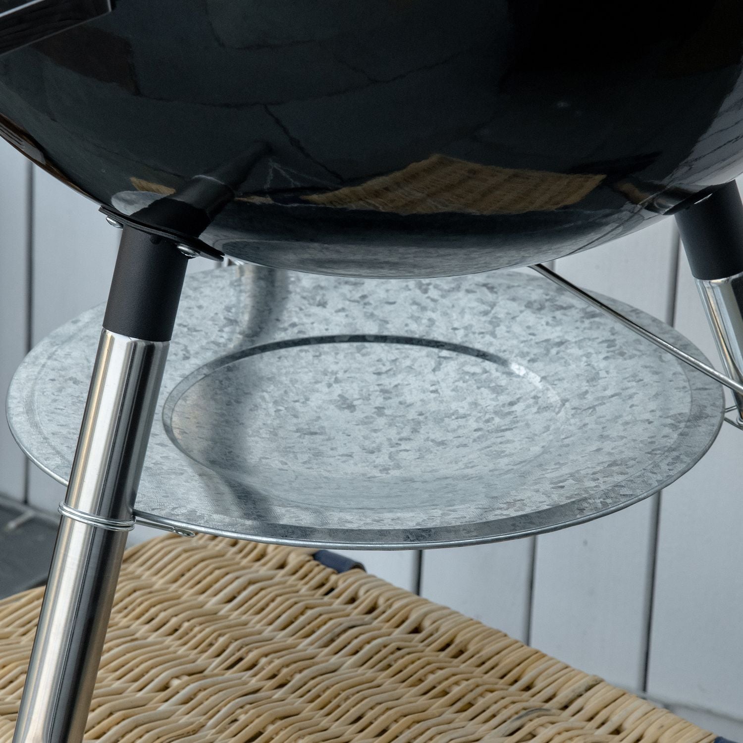 Houtskoolbarbecue met deksel, thermometer & rek - 65x65x108cm