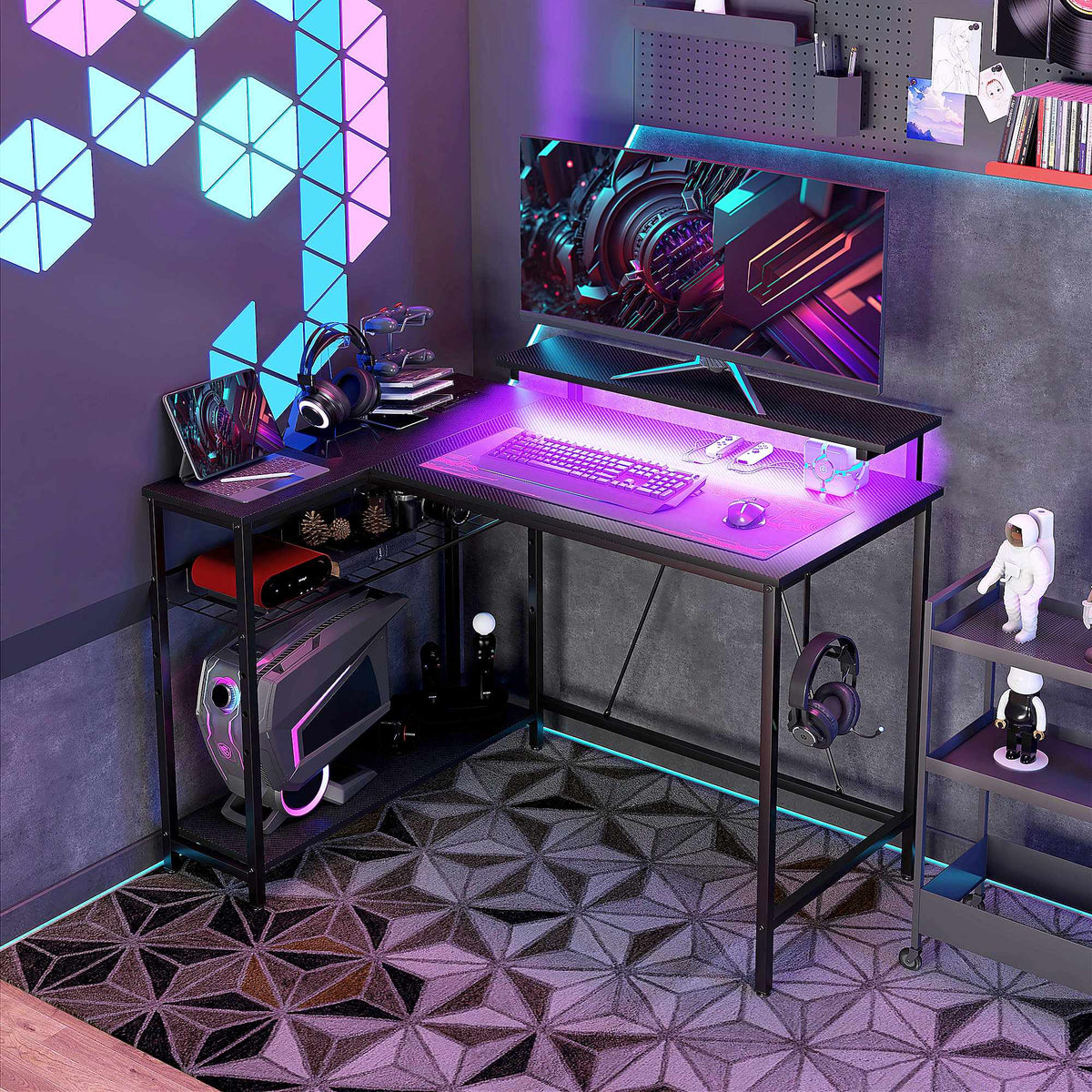 L-vormig bureau met ledverlichting, stopcontacten, USB, omkeerbaar, zwart