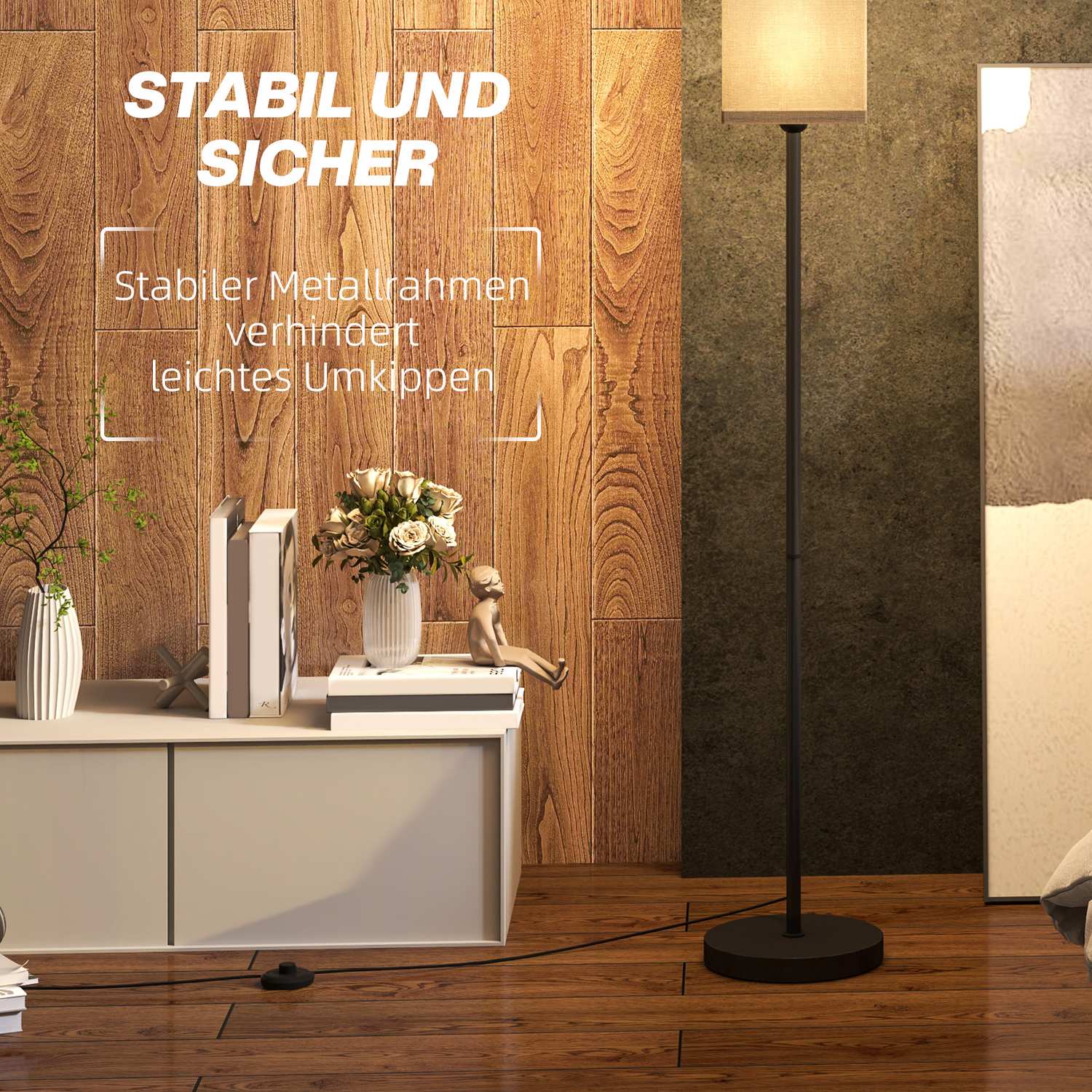 Moderne zwarte vloerlamp met linnenlook kap, voetschakelaar