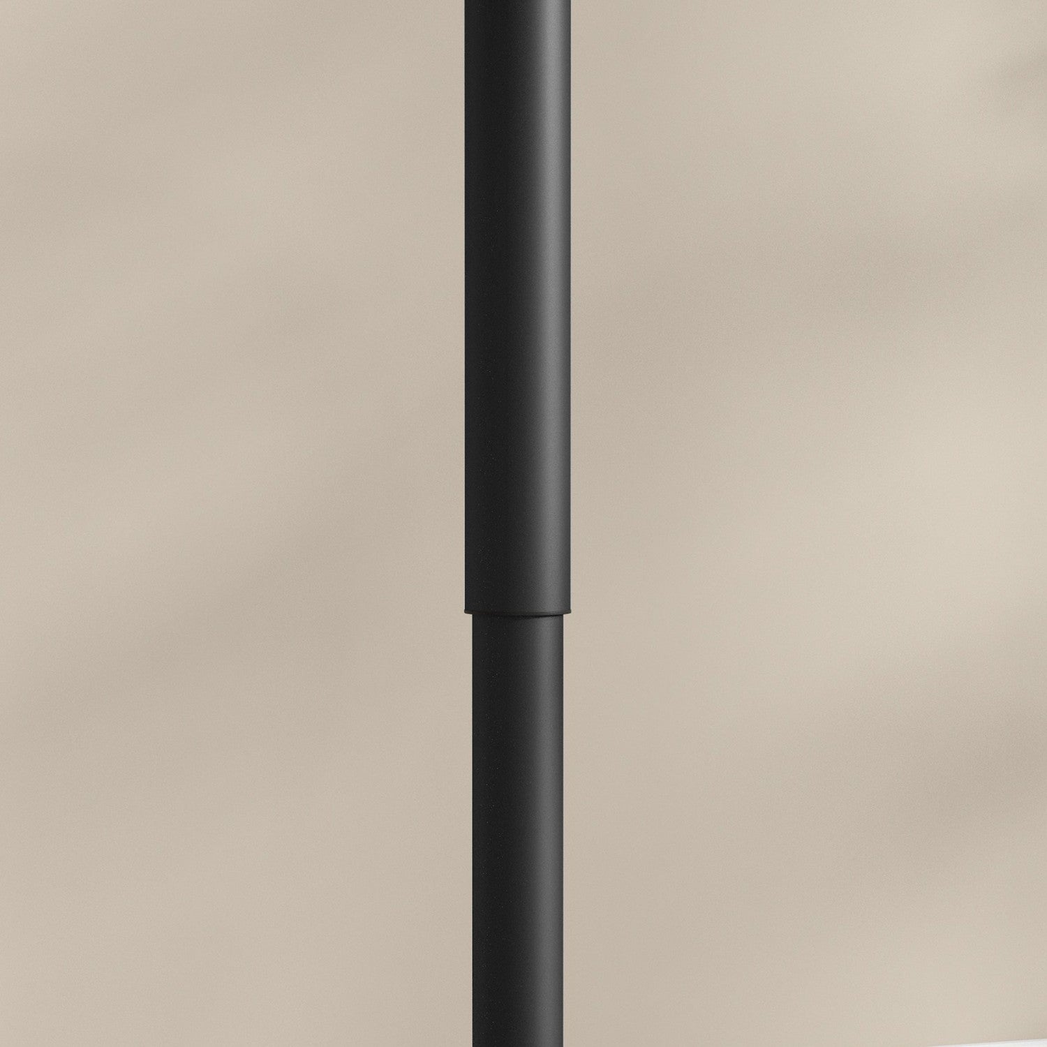Ronde zwarte eettafel, marmerlook – verstelbaar Ø60 x 68-93,5 cm