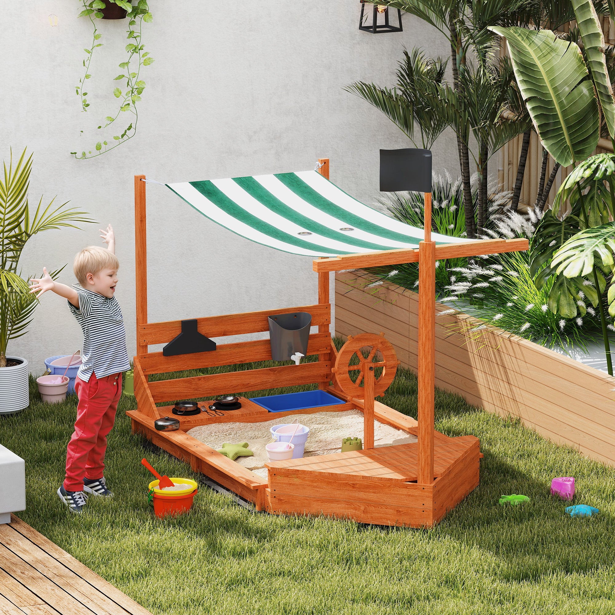 Grosser Sandkasten aus Holz mit Deckel und Spielküche