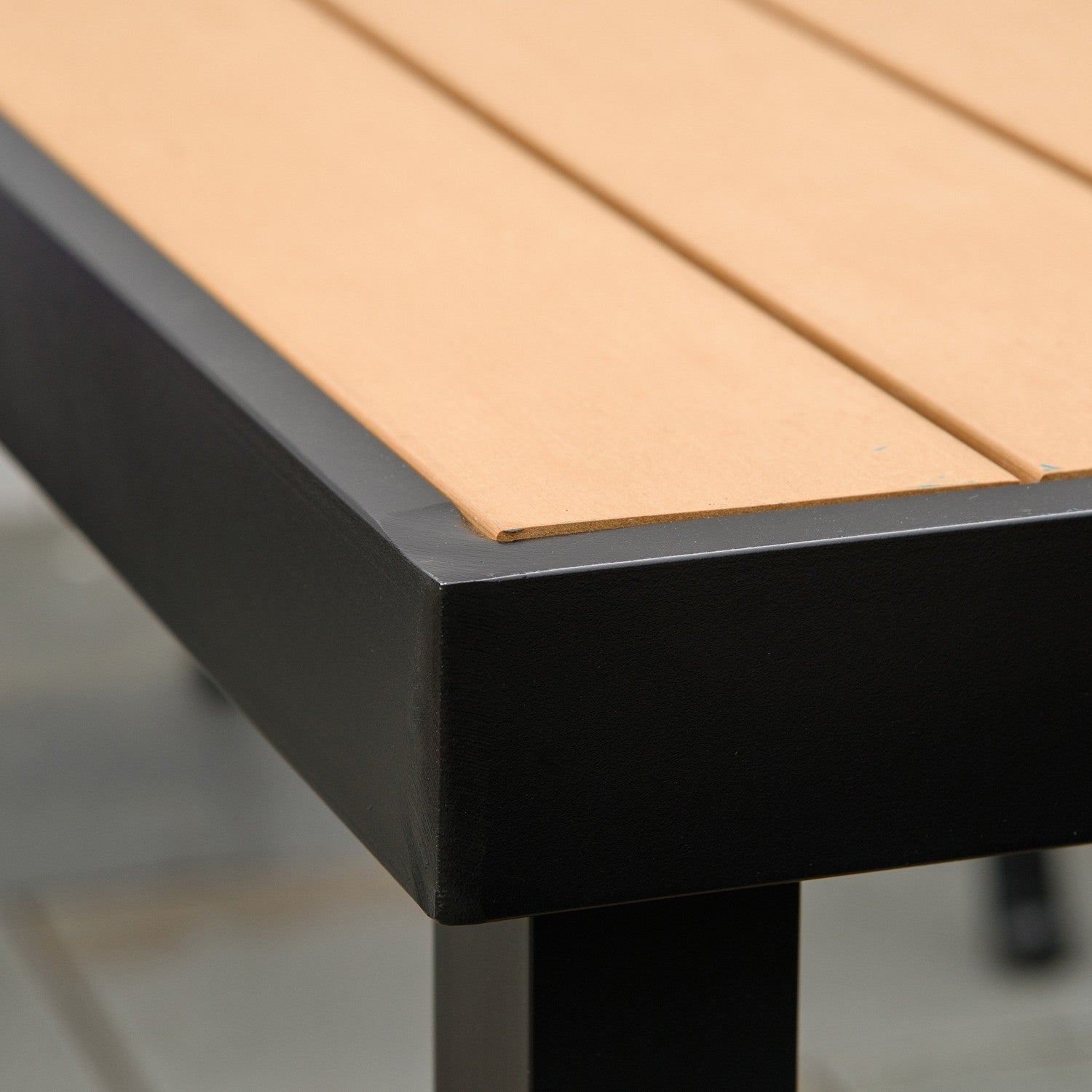 Buiten eettafel voor 6 personen – onderhoudsvriendelijk aluminium, 140x90x74 cm