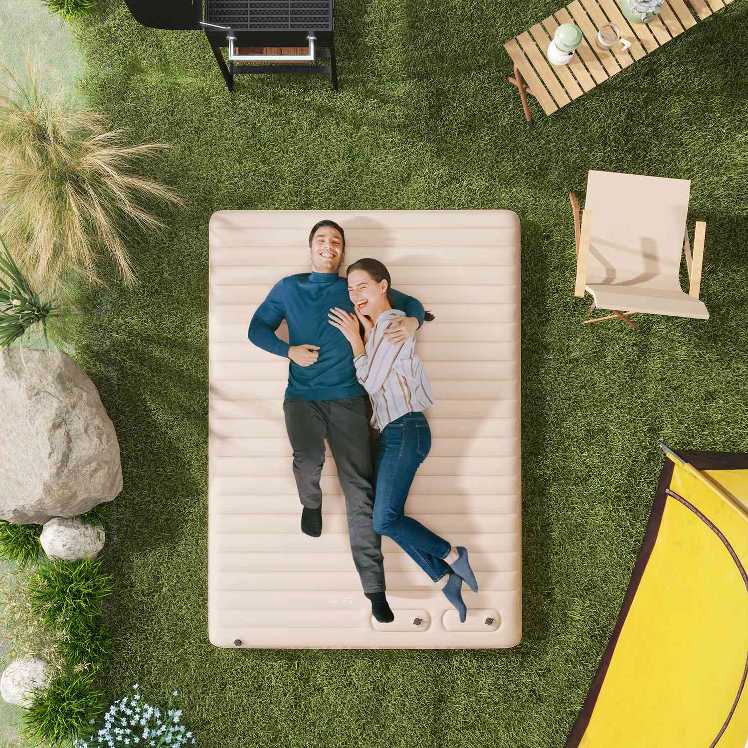 Opvouwbaar luchtbed voor op de camping – tweepersoons, voetpomp